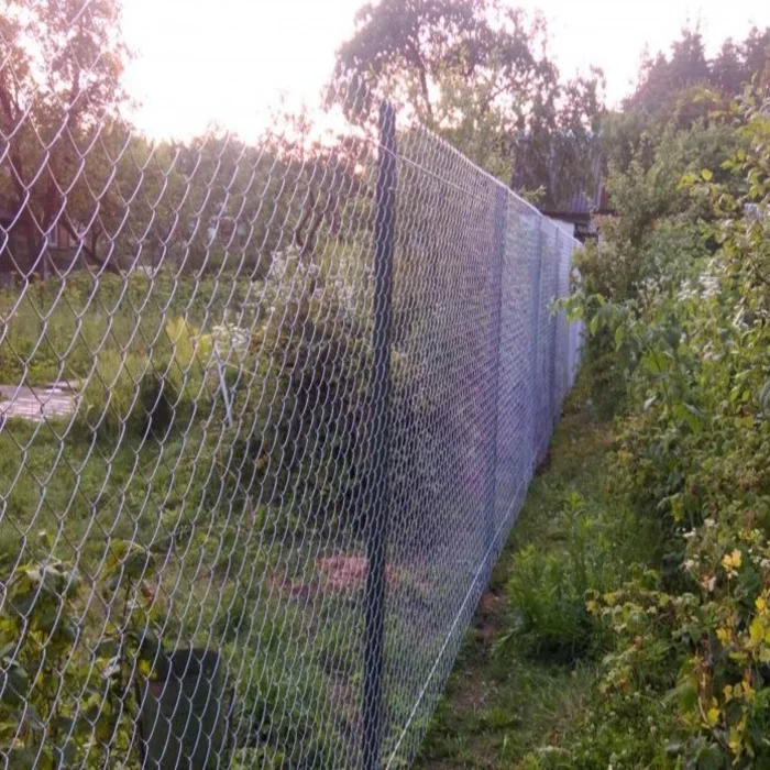 забор из сетки рабицы