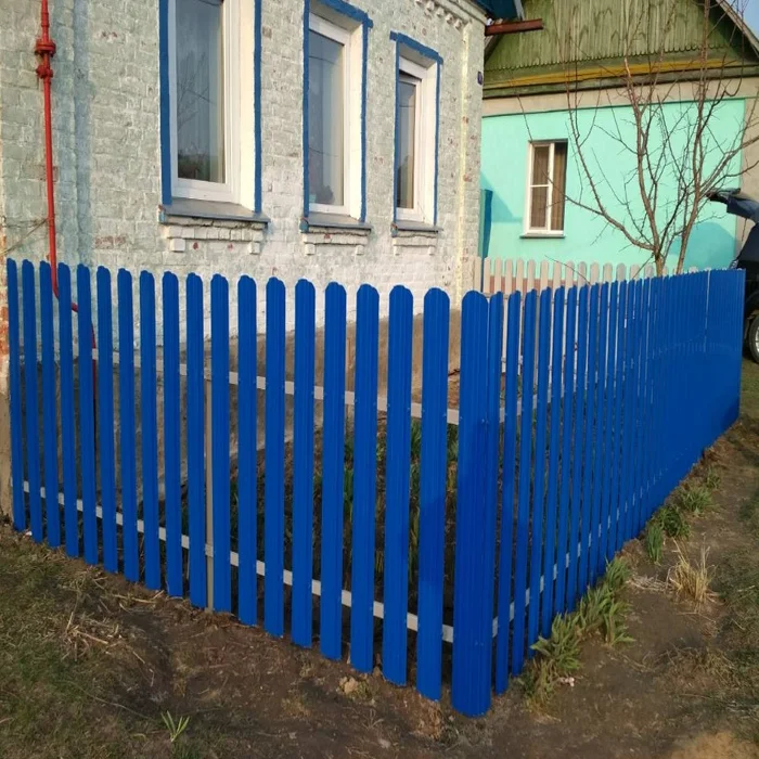 полисадник из штакетника